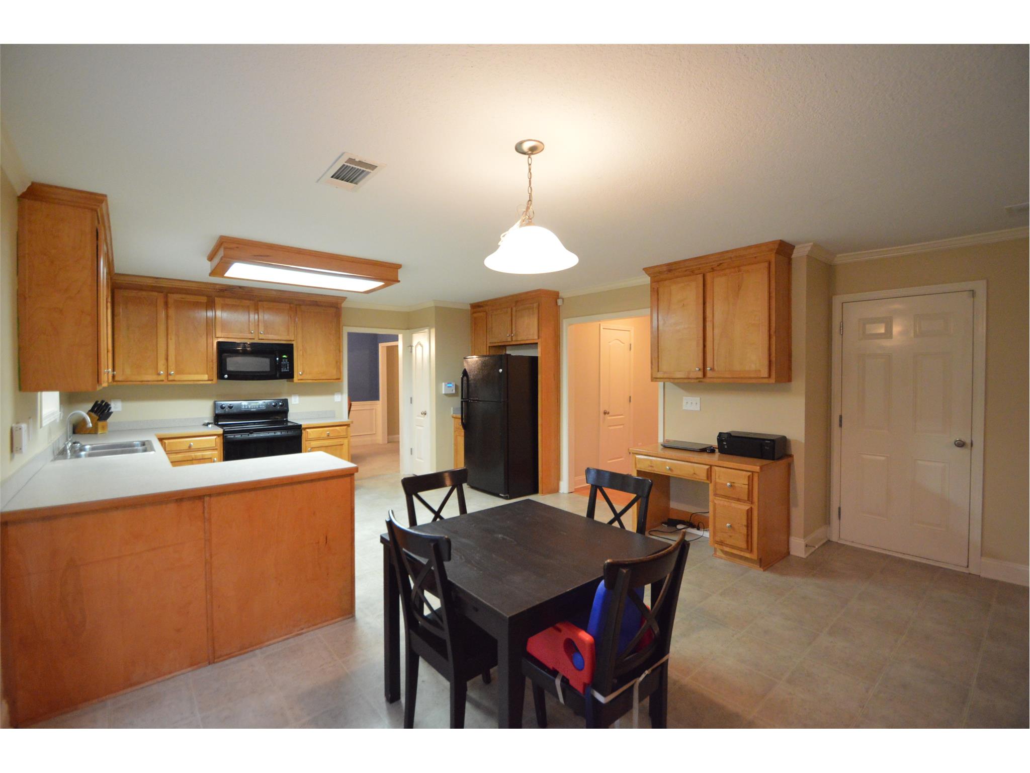 2011 Massey Ln, Winder, GA 30680 photo 12