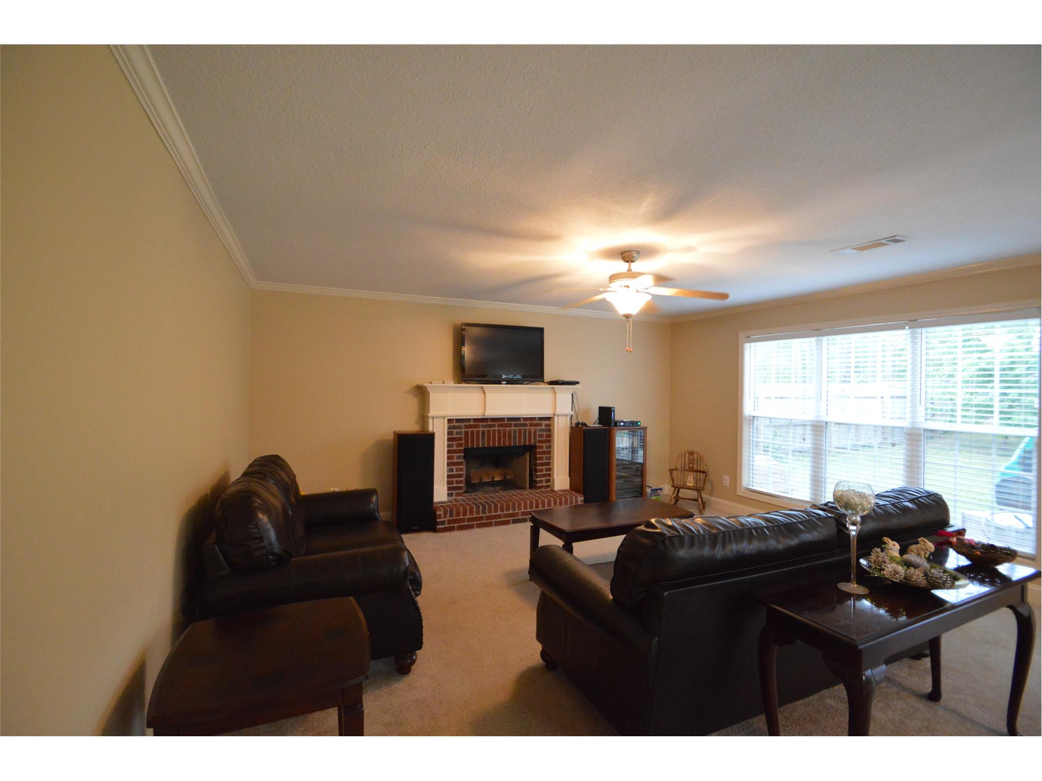 2011 Massey Ln, Winder, GA 30680 photo 4