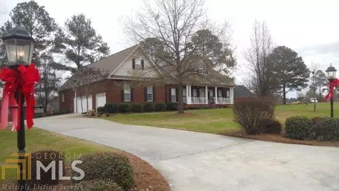 208 Foxridge Dr, Dublin, GA 31021 photo 2