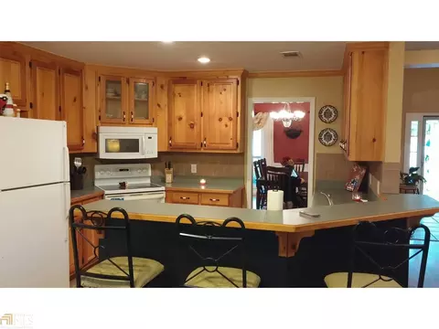 807 Carmon Ct, Winder, GA 30680 photo 9