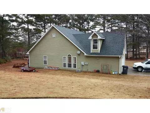807 Carmon Ct, Winder, GA 30680 photo 4
