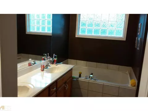 807 Carmon Ct, Winder, GA 30680 photo 15