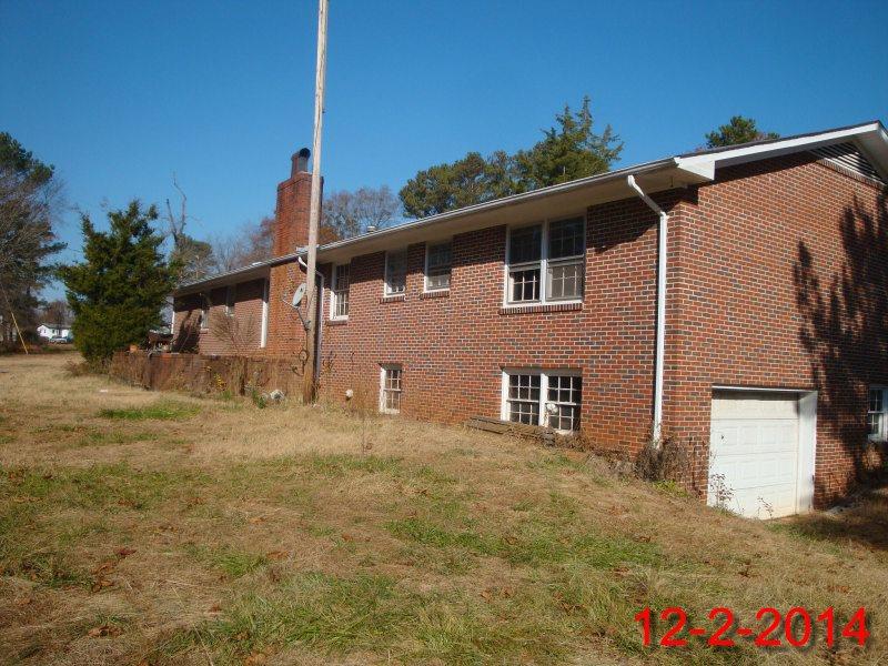 371 E Ridgeway Rd, Commerce, GA 30529 photo 3