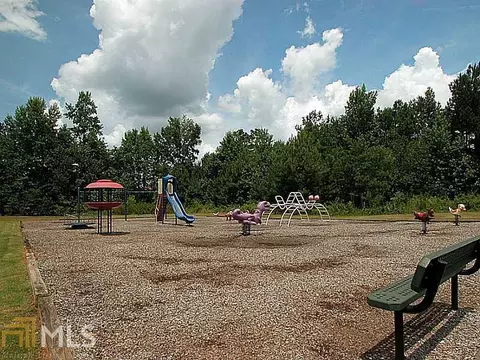 150 Silver Willow Walk, Covington, GA 30016 photo 6