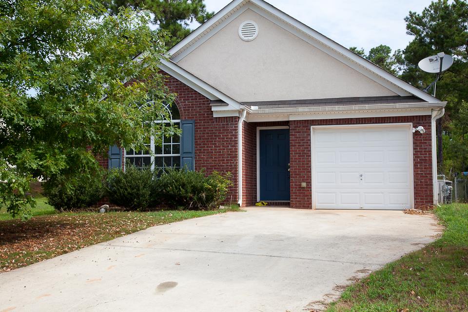 2054 Boatswain Dr, Hampton, GA 30228 photo 1