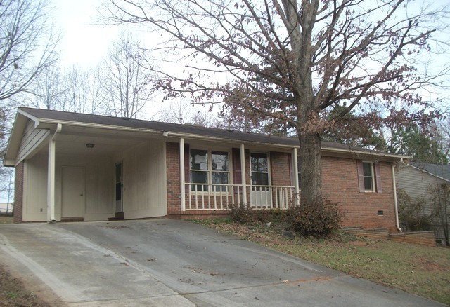 465 Hilltop Way, Toccoa, GA 30577 photo 2