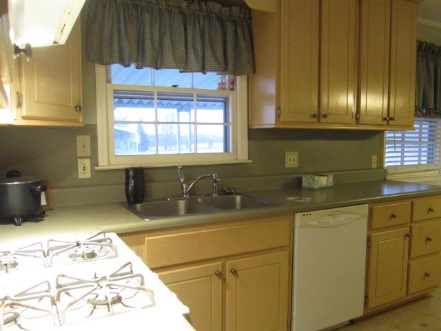 361 Grove St, Barnesville, GA 30204 photo 5