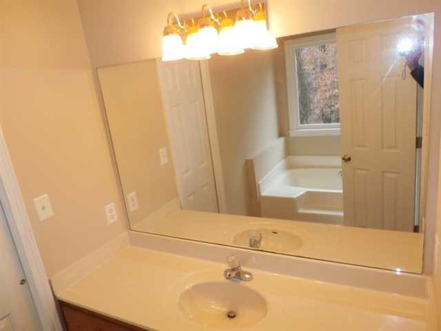 626 Fox Run, Winder, GA 30680 photo 13