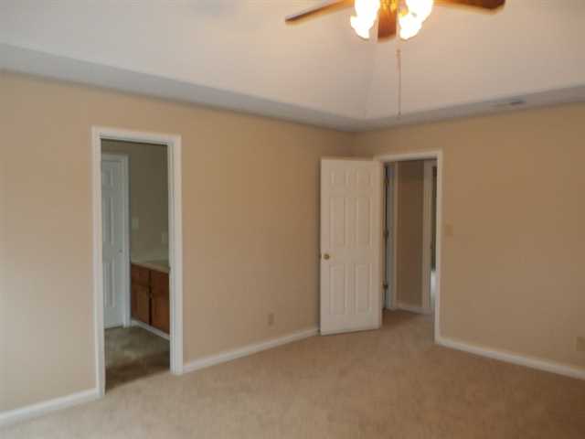 626 Fox Run, Winder, GA 30680 photo 12