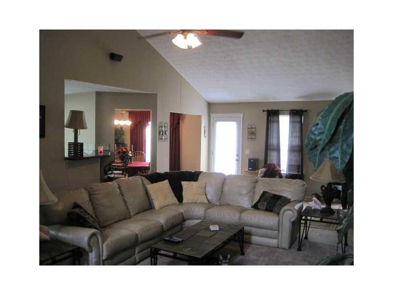 782 Baskins Cir, Winder, GA 30680 photo 8
