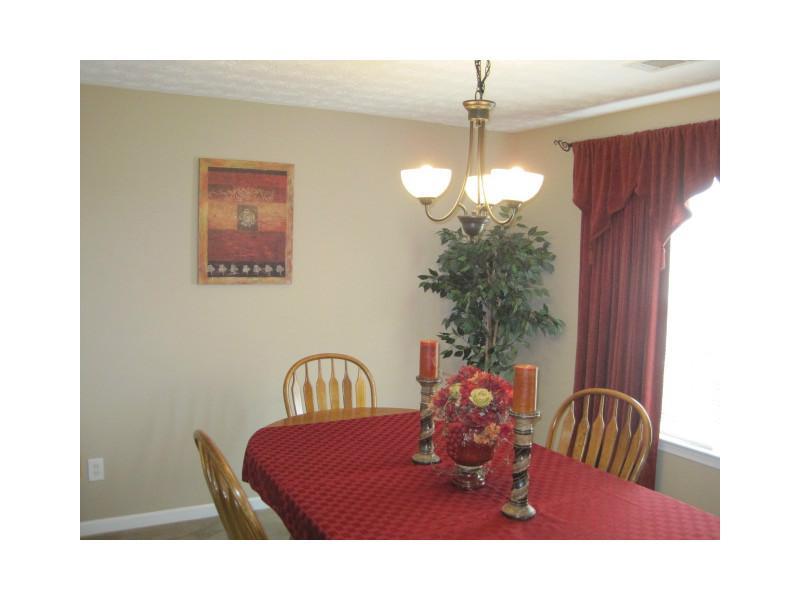 782 Baskins Cir, Winder, GA 30680 photo 7