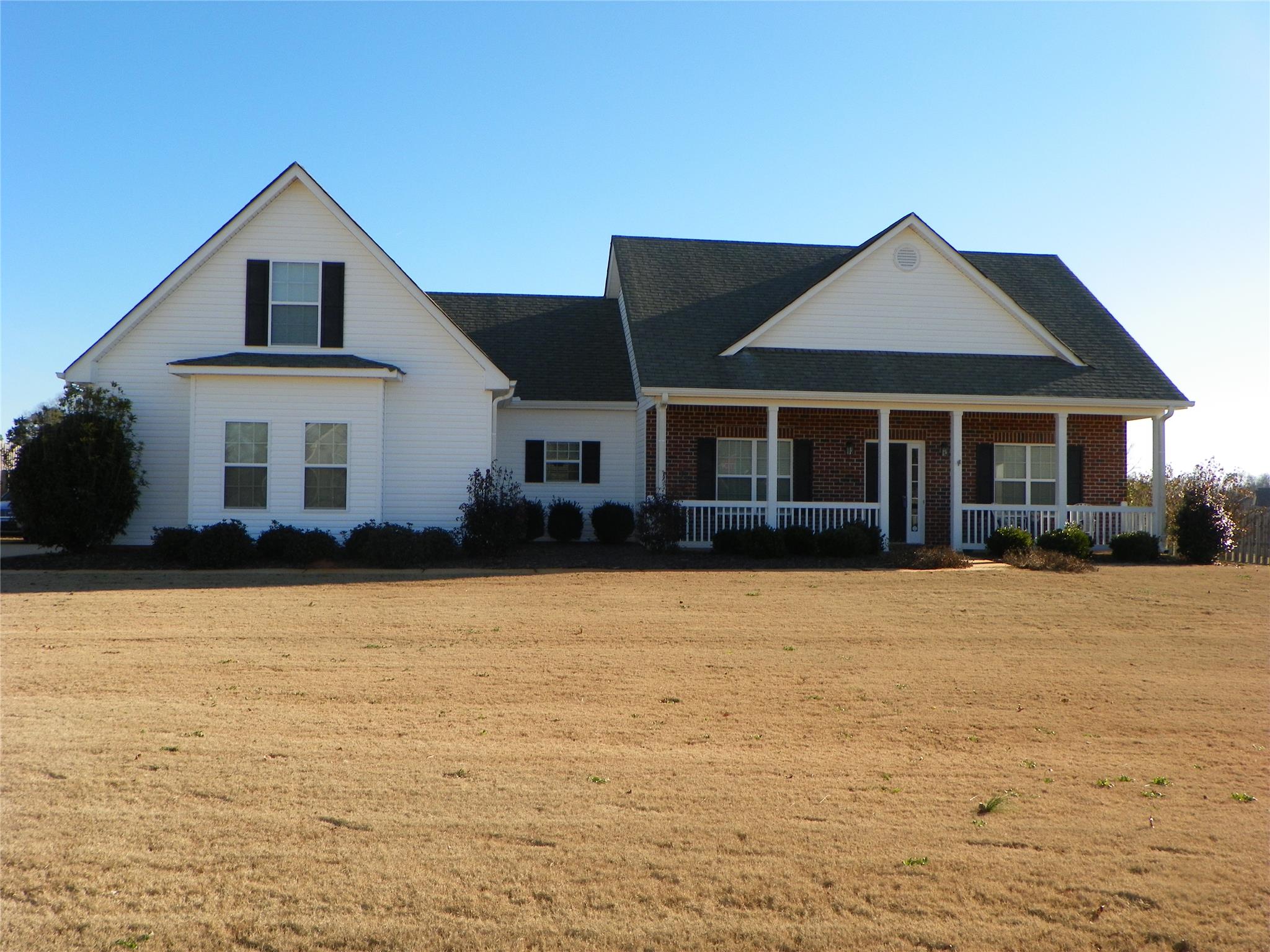 100 Still Water Ct, Lagrange, GA 30241 photo 1