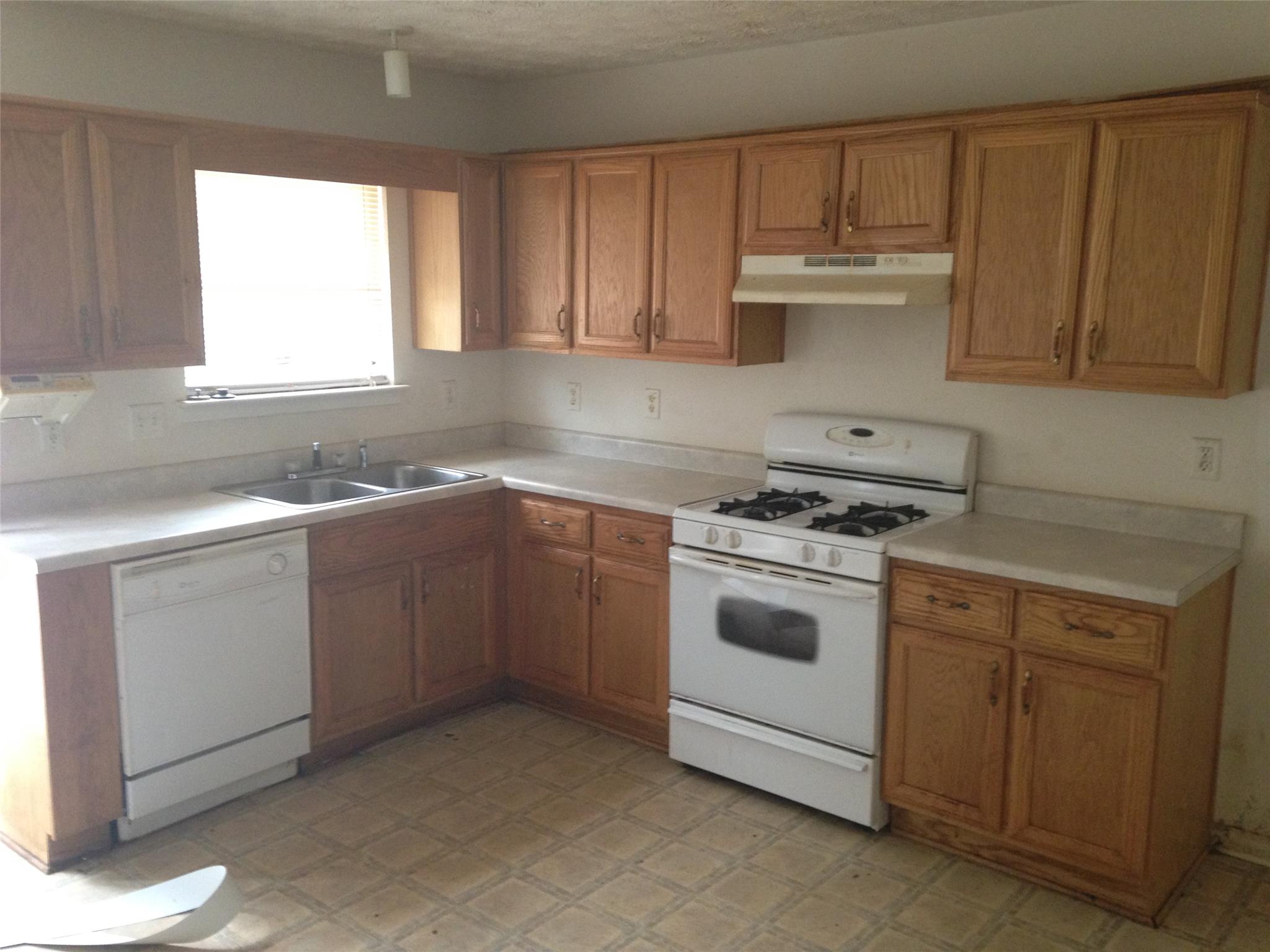 2966 Fields Dr, Lithonia, GA 30038 photo 3
