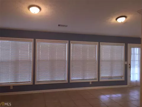 2560 Millerbrook Dr, Duluth, GA 30096 photo 7