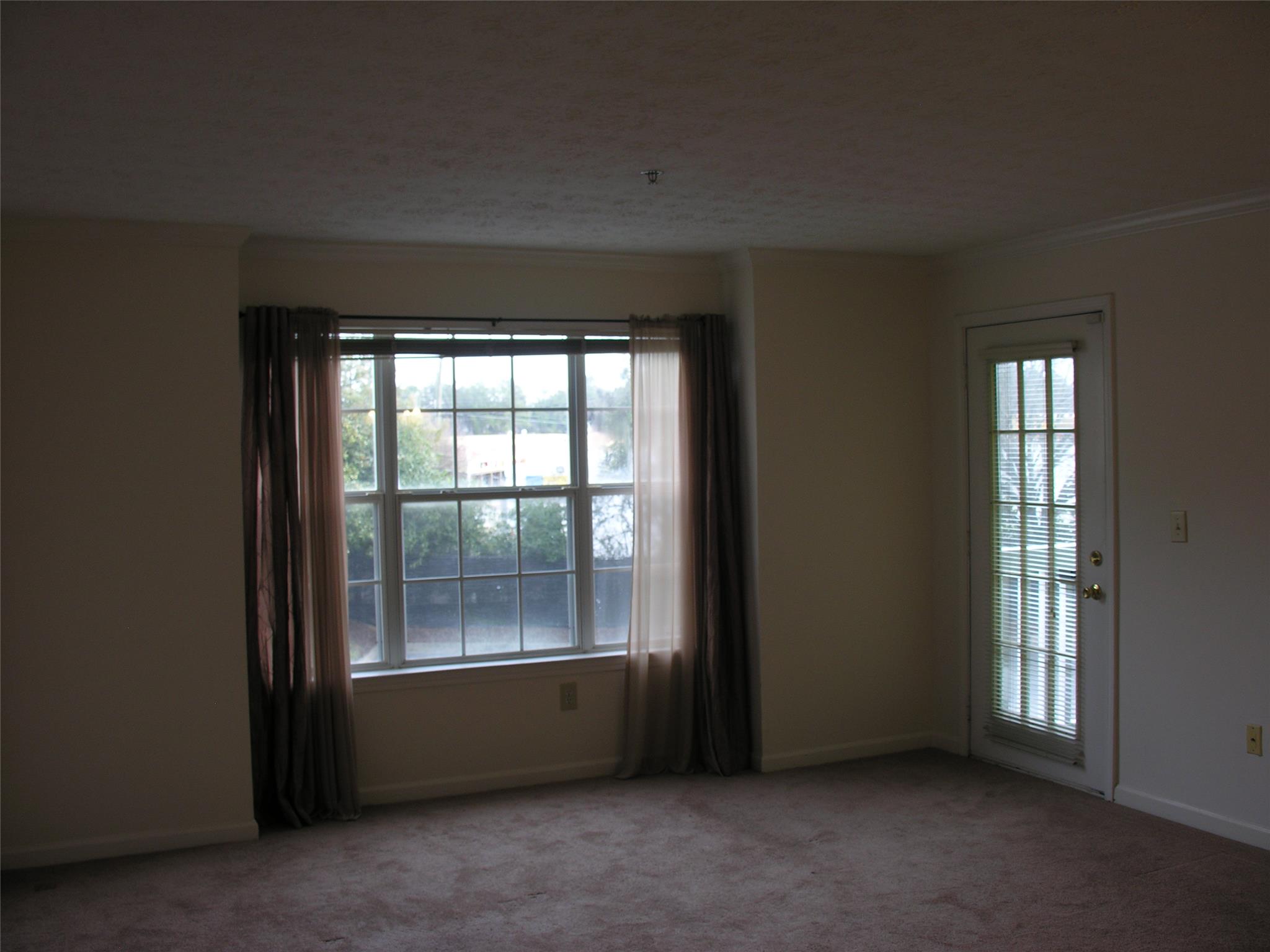 321 Bentley Pl, Tucker, GA 30084 photo 2