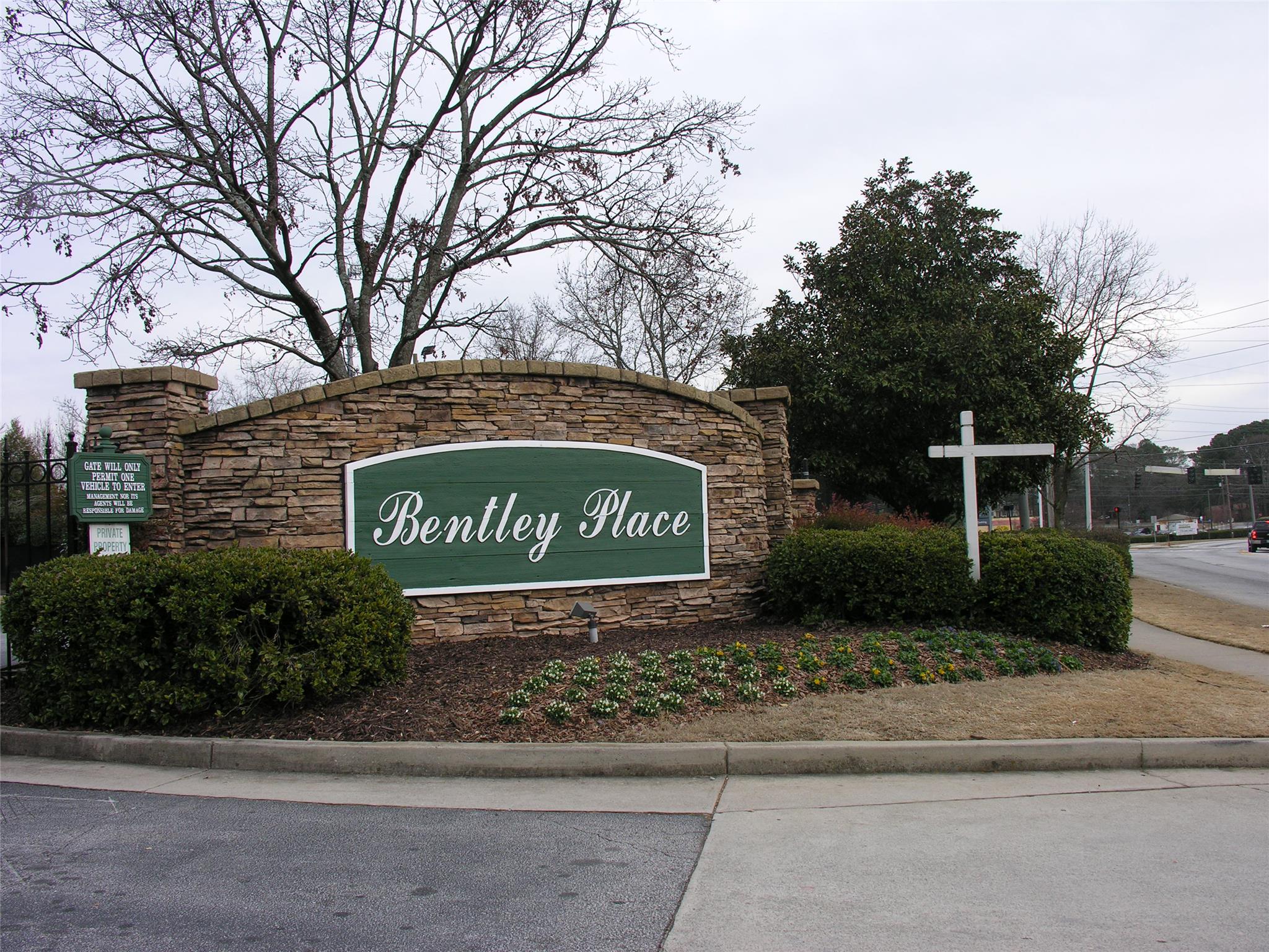 321 Bentley Pl, Tucker, GA 30084 photo 1