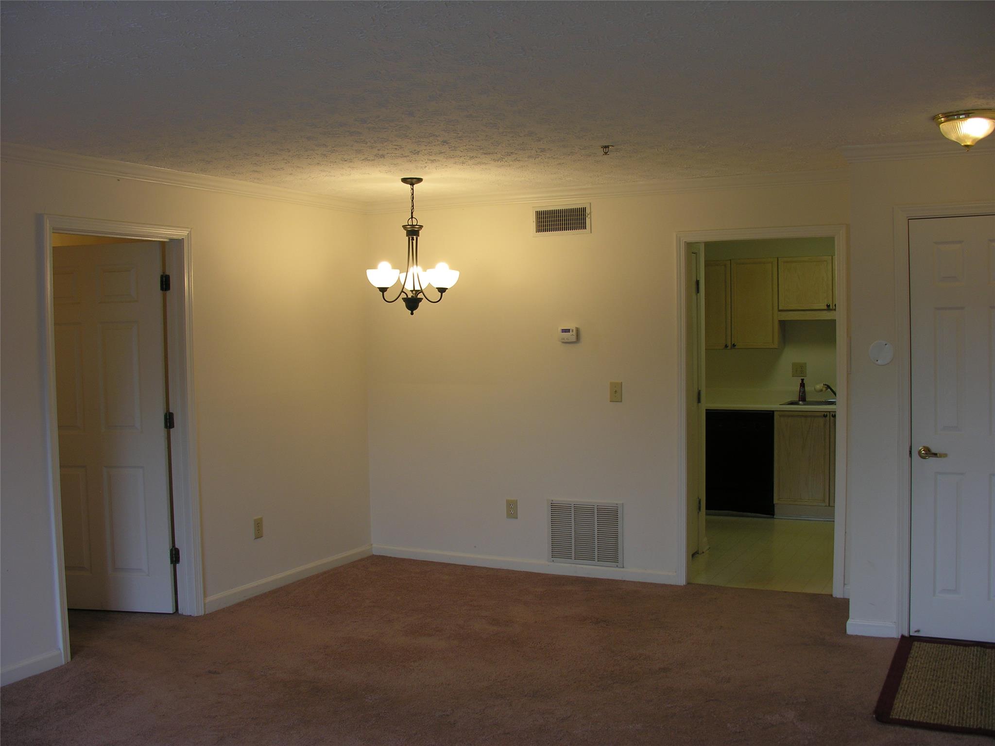 321 Bentley Pl, Tucker, GA 30084 photo 3