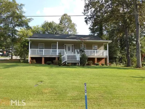 1010 E Tugalo St, Toccoa, GA 30577 photo 2