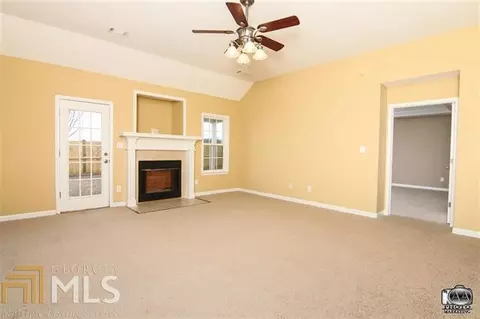128 Amber Dr, Byron, GA 31008 photo 3