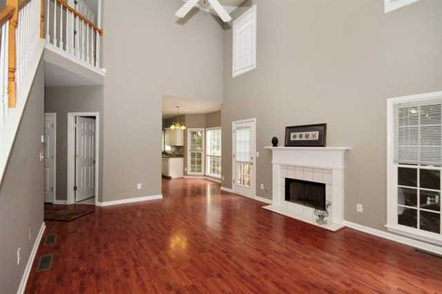 3727 Summer Rose Ct, Atlanta, GA 30341 photo 2