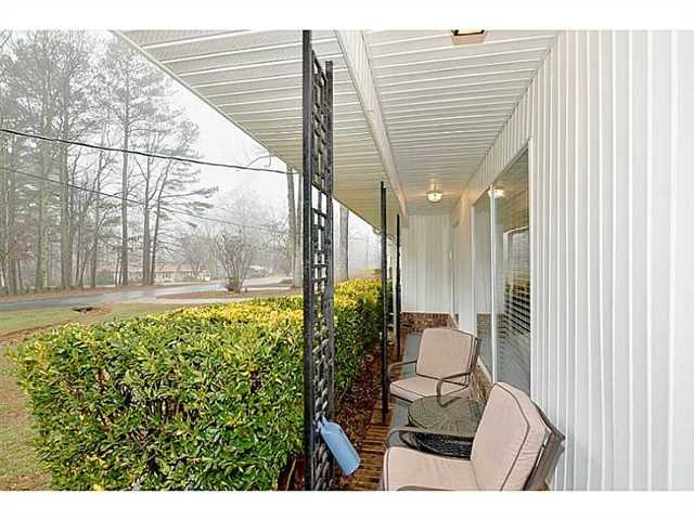 2336 Cascade Dr, Acworth, GA 30102 photo 4