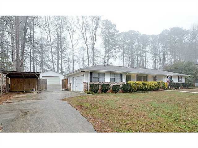 2336 Cascade Dr, Acworth, GA 30102 photo 2
