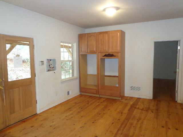 105 Sixth St, Emerson, GA 30137 photo 5