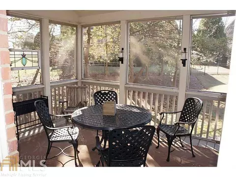 5930 Laurel Oak Dr, Suwanee, GA 30024 photo 12
