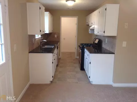 405 Regal Rd, Jackson, GA 30233 photo 2