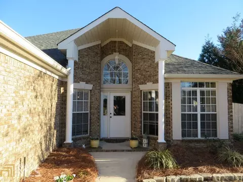 102 Autumn Ct, Centerville, GA 31028 photo 2
