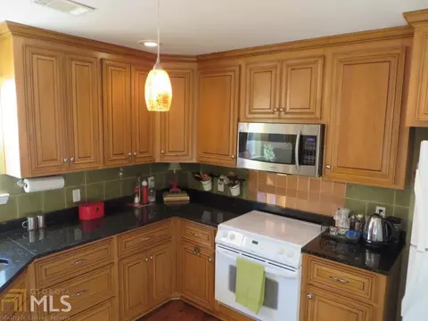 102 Autumn Ct, Centerville, GA 31028 photo 9