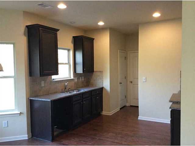 652 Ocean Ave, Canton, GA 30114 photo 8