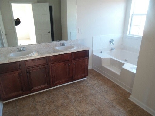 397 Othello Dr, Hampton, GA 30228 photo 12