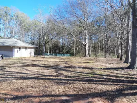 579 Hillcrest Dr, Jackson, GA 30233 photo 3