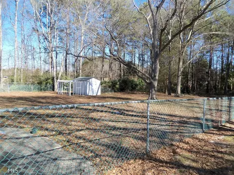 579 Hillcrest Dr, Jackson, GA 30233 photo 4