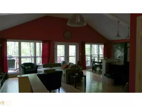 101 S Pine Cove Dr, Lagrange, GA 30240 photo 2