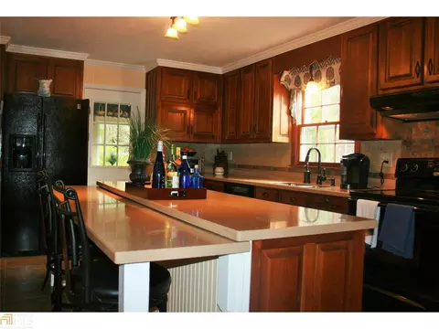132 View Pointe Cir, Lagrange, GA 30241 photo 6