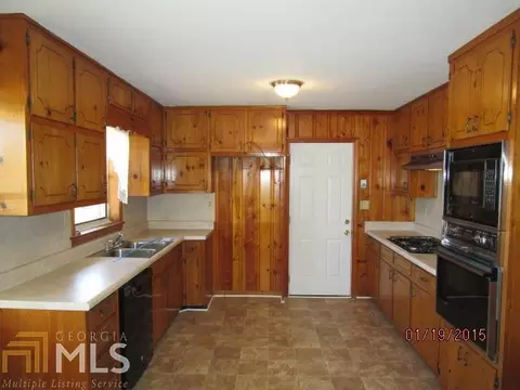8 North Ave, Hampton, GA 30228 photo 3