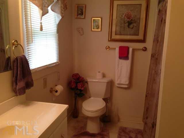 5020 Lee Rd, Gainesville, GA 30506 photo 2