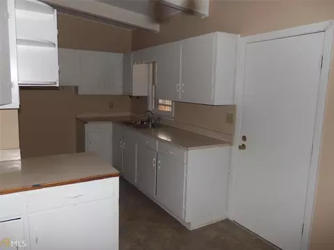 1707 45th St, Valley, AL 36854 photo 2