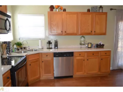 130 Live Oak Dr, Jackson, GA 30233 photo 2