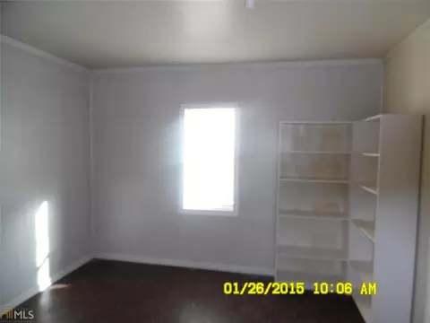 146 E Clifton Ave, Lyons, GA 30436 photo 4
