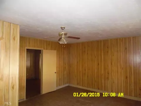 146 E Clifton Ave, Lyons, GA 30436 photo 5