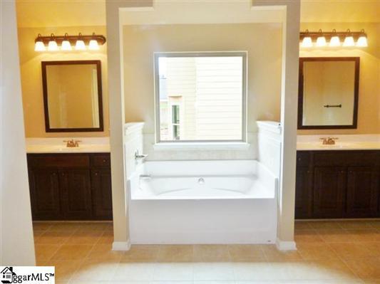 1183 Bentley Estates Dr, Dacula, GA 30019 photo 4