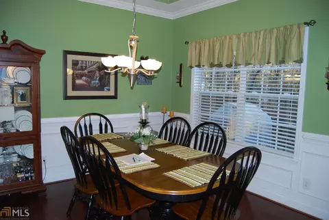 211 Rosecliff Dr, Cornelia, GA 30531 photo 3