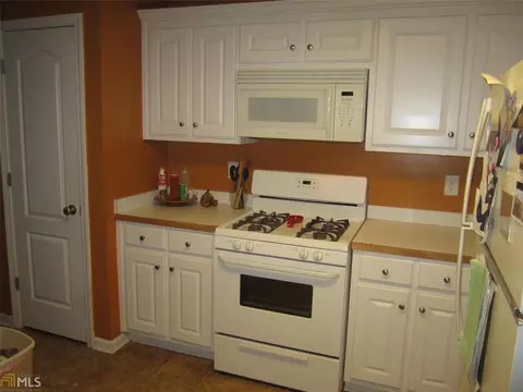 1098 Sutherland Dr, Winder, GA 30680 photo 10