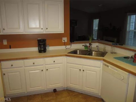 1098 Sutherland Dr, Winder, GA 30680 photo 9