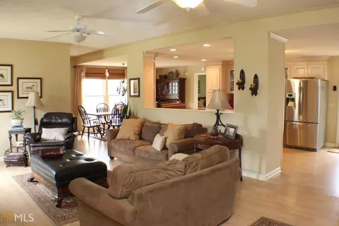 708 Washington St, Perry, GA 31069 photo 3