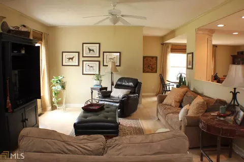 708 Washington St, Perry, GA 31069 photo 2