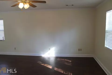 298 Merry Way, Perry, GA 31069 photo 3